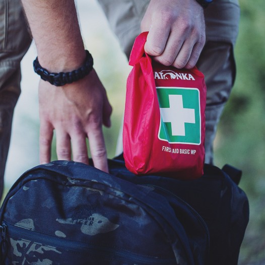 Genügend Platz für eine First Aid Tasche, wie z.B. von Tatonka.