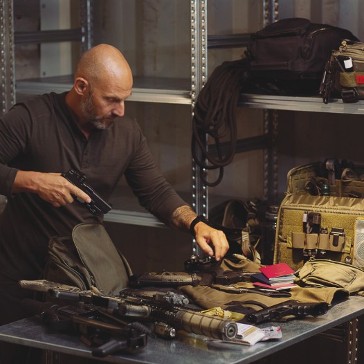 Der TT Modular Range Bag ist ein taktischer Allrounder, der eine eine verstell- und ausklettbare Inneneinteilung besitzt sowie abklettbare Magazin- und herausnehmbare Innentaschen
für Munition, Werkzeug und Zubehör. 