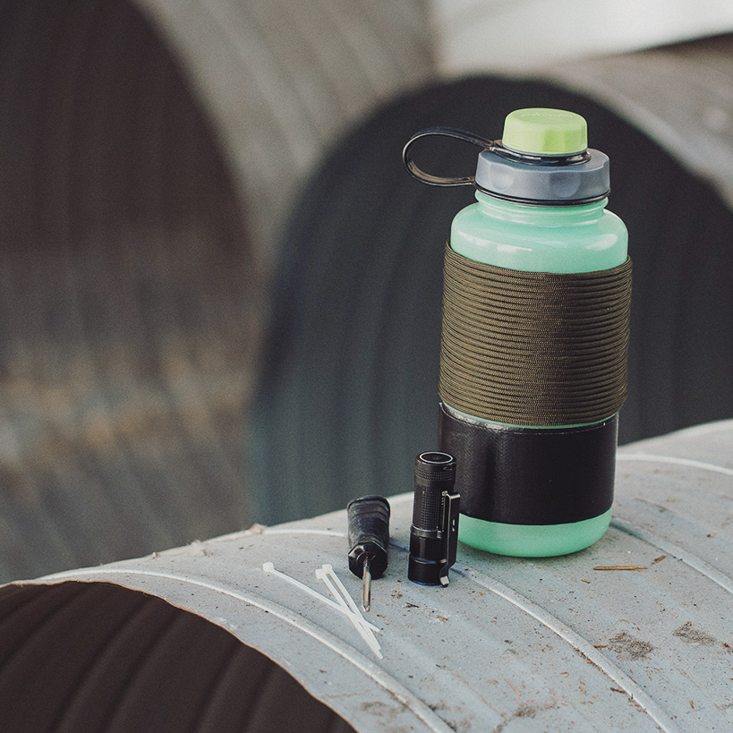 Nalgene Trinkflasche mit Panzerband 