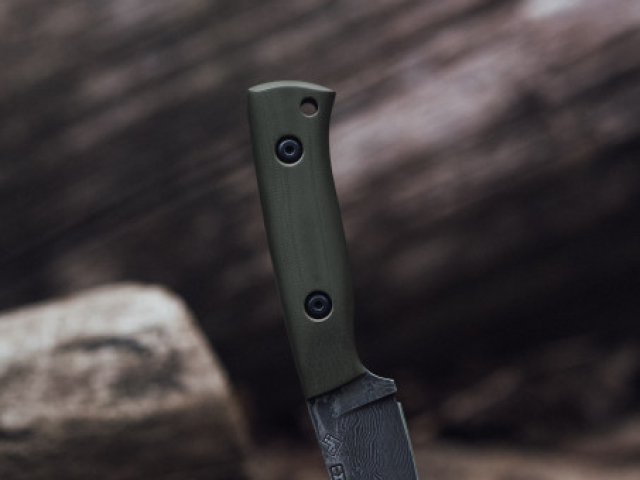 FOSSOR MK1 Griff FOSSOR MK1 mit olivgrünen G10-Griffschalen im Detail.